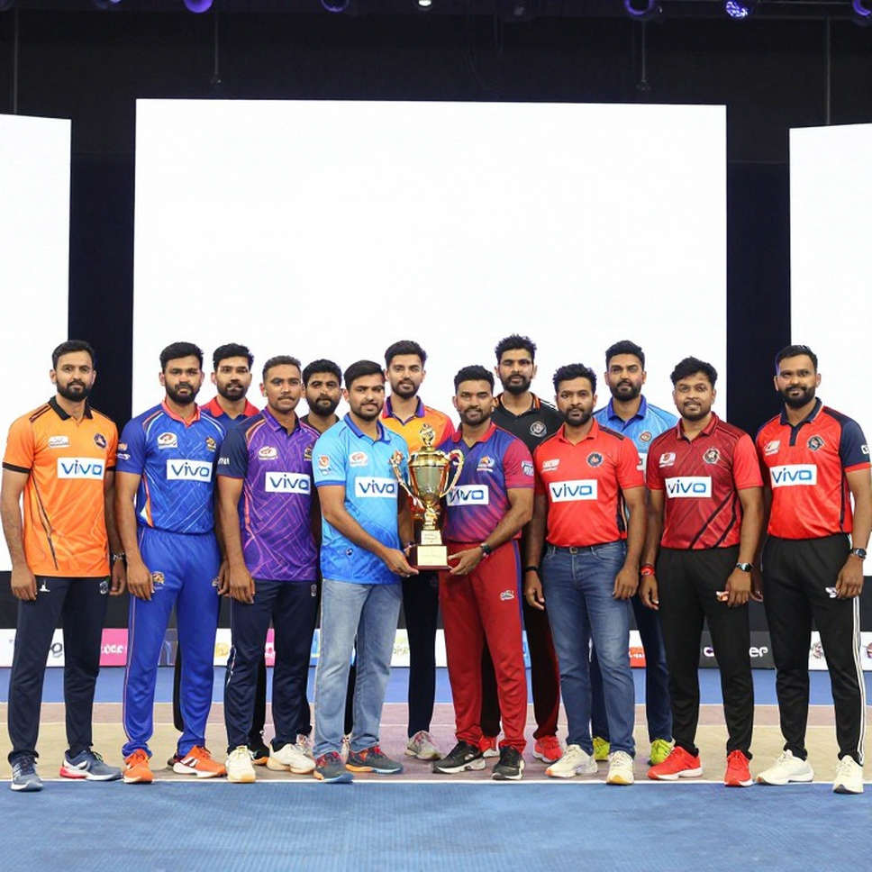 স্টারটিং সেভেনের বাইরে পবন সেহরাওয়াত: একটি ফাইনাল, একটি তারিখের ফাঁক আর কাবাডির তারকা-অর্থনীতি